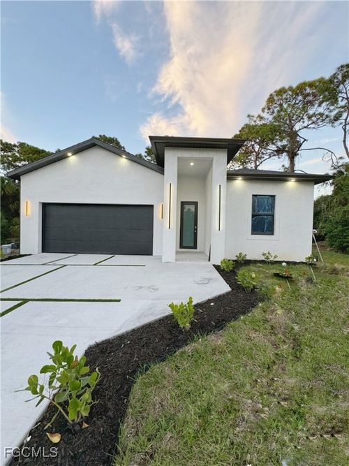 5037 Pinetree Cir, Labelle, FL, 33935-5389 | Card Image