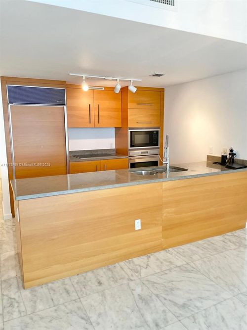 apt-5107-475 Brickell Ave, Miami, FL, 33131-2714 | Card Image