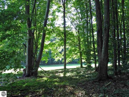 000-Unit 2 Wintergreen Dr, Thompsonville, MI, 49683 | Card Image