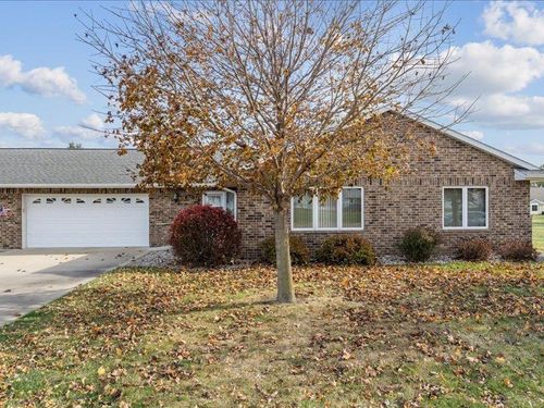 1025 Main St, Jesup, IA, 50648-1011 | Card Image