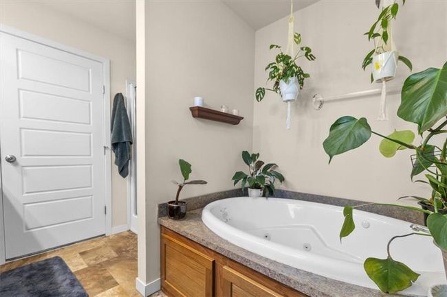 3010 Flint Cir, House other with 3 bedrooms, 3 bathrooms and null parking in Shepherd MT | Image 15