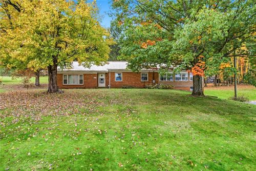 321 Leech Rd, Greenville, PA, 16125-9439 | Card Image