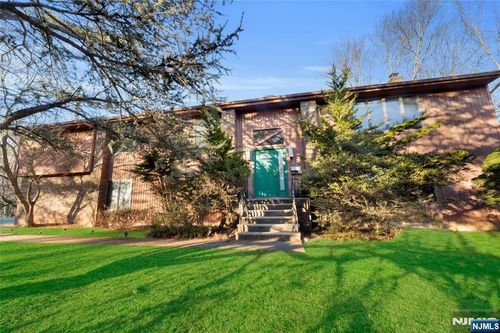 325 High St, Closter, NJ, 07624-1815 | Card Image