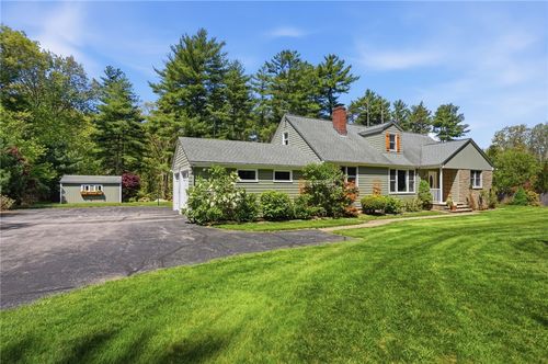 712 East Road Road, Scituate, RI, 02857 | Card Image