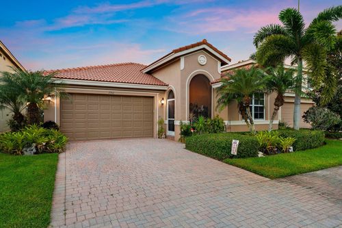2912 Sw Porpoise Cir, Stuart, FL, 34997-8915 | Card Image