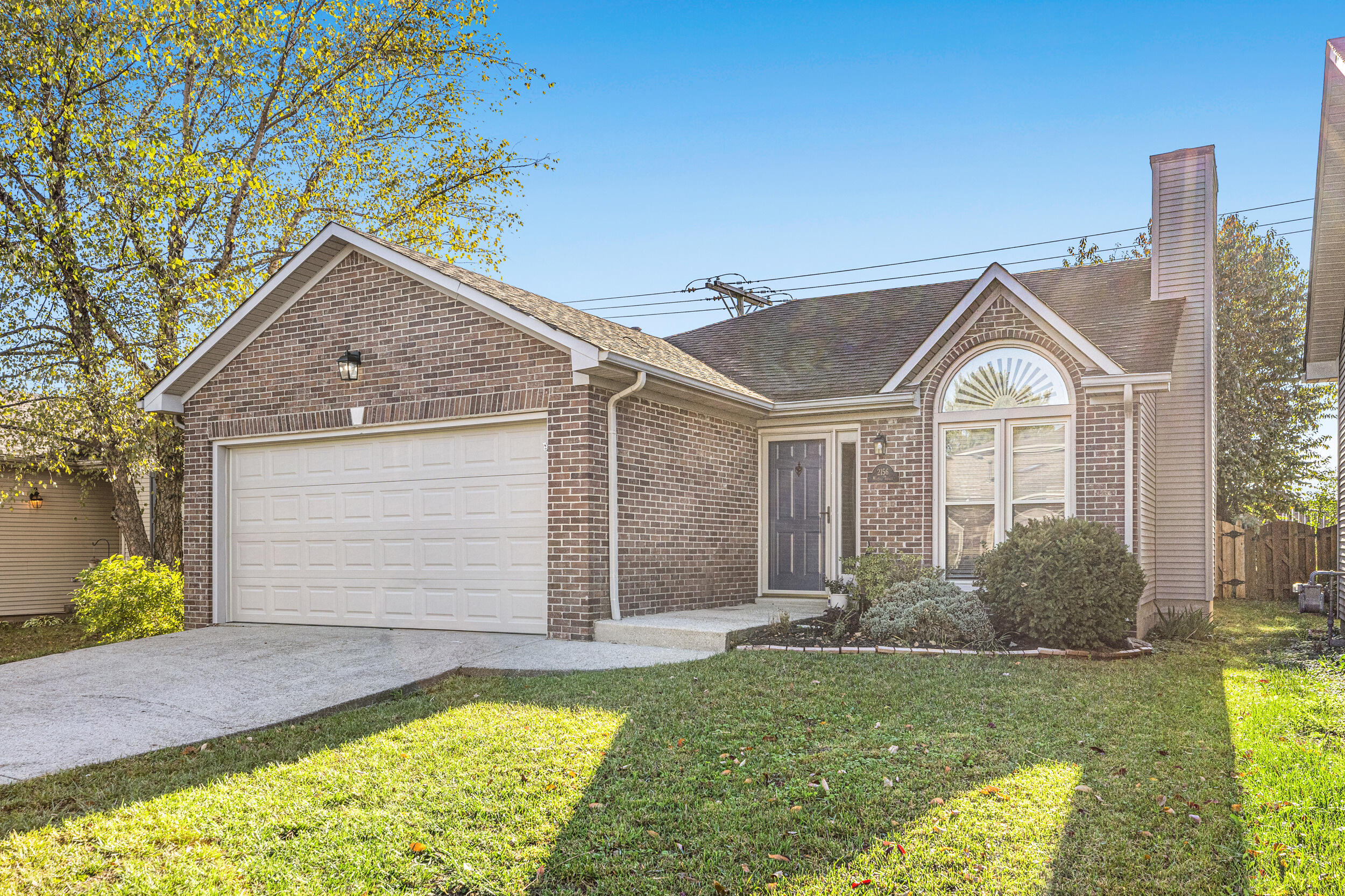 2156 Maura Trace, For Sale in Lexington Zoocasa