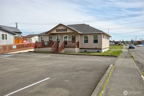 1621 Sumner Ave, Aberdeen, WA, 98520-4613 | Card Image