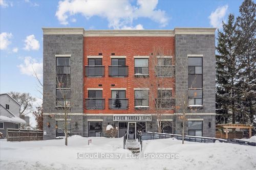 104-15 Devitt Ave S, Waterloo, ON, N2J1Y6 | Card Image