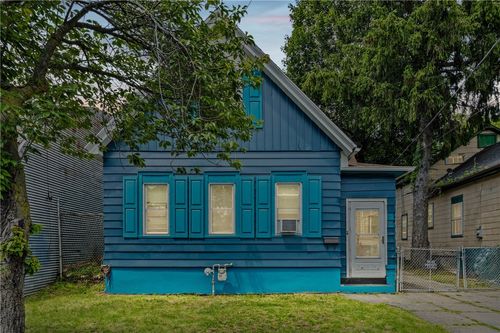 64 Evergreen St, Rochester, NY, 14605-1015 | Card Image