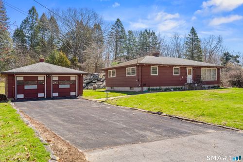 76 Lucas Park Rd, Norwich, CT, 06360-7144 | Card Image