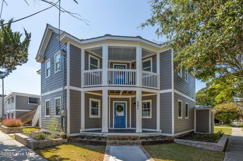 a-501 Bridges St, Morehead City, NC, 28557-3829 | Card Image