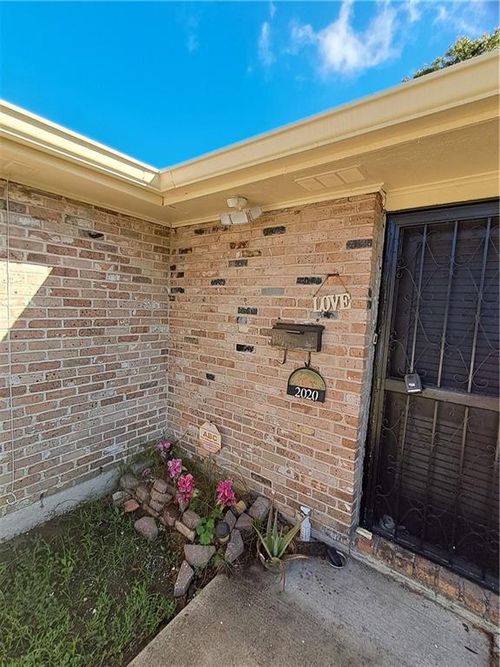 2020 Lauradale Drive, New Orleans, LA, 70114 | Card Image