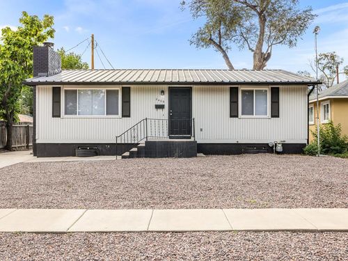 2409 N Elizabeth St, Pueblo, CO, 81003-3637 | Card Image