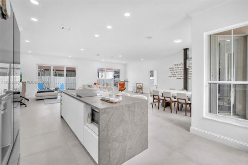 5374 Sw 33rd Ave, Hollywood, FL, 33023 | Card Image