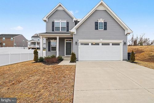 484 Bridgepoint Dr, FREDERICKSBURG, VA, 22405-1294 | Card Image