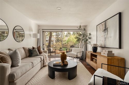apt-239-102 Scholz Plz, Newport Beach, CA, 92663-2643 | Card Image