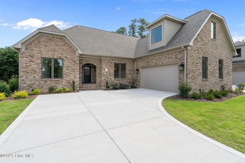 6 Castle Bridge Ct, Pinehurst, NC, 28374-0704 | Card Image