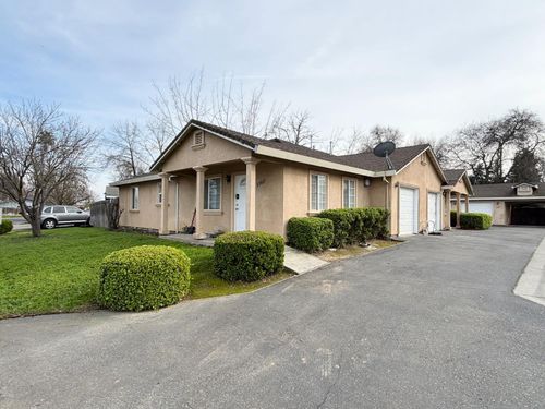 9566 Emerald Park Dr, Elk Grove, CA, 95624-2314 | Card Image