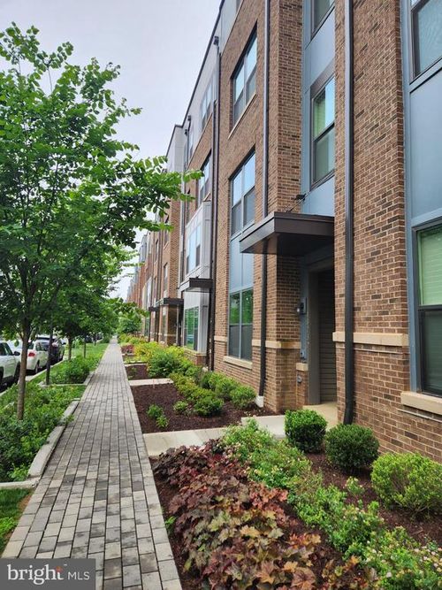 46-16240 Connors Way, ROCKVILLE, MD, 20855-2390 | Card Image