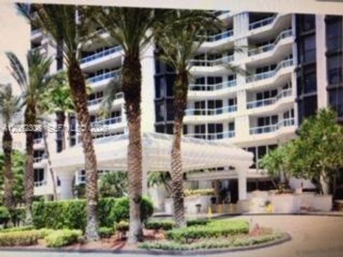810-21205 Yacht Club Dr, Aventura, FL, 33180-4051 | Card Image