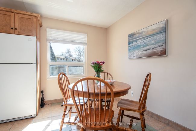 32 - 634 Strasburg Rd, Condo with 3 bedrooms, 2 bathrooms and 1 parking in Kitchener ON | Image 23