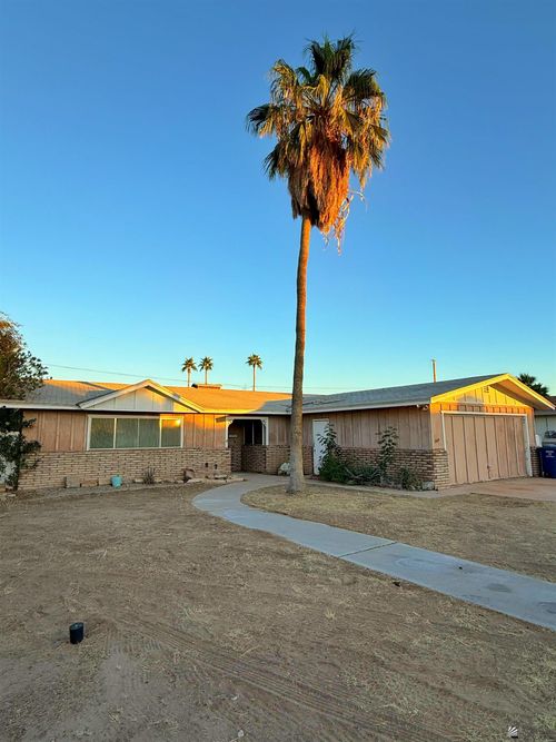 3031 S Palmaire Ave, Yuma, AZ, 85364-8239 | Card Image