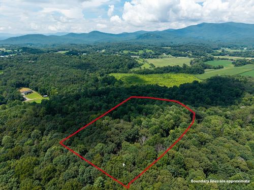 237 Rusty Lady Ln, Ellijay, GA, 30536-6319 | Card Image