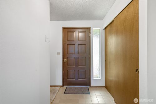 24832 12th Avenue S, Des Moines, WA, 98198 | Card Image