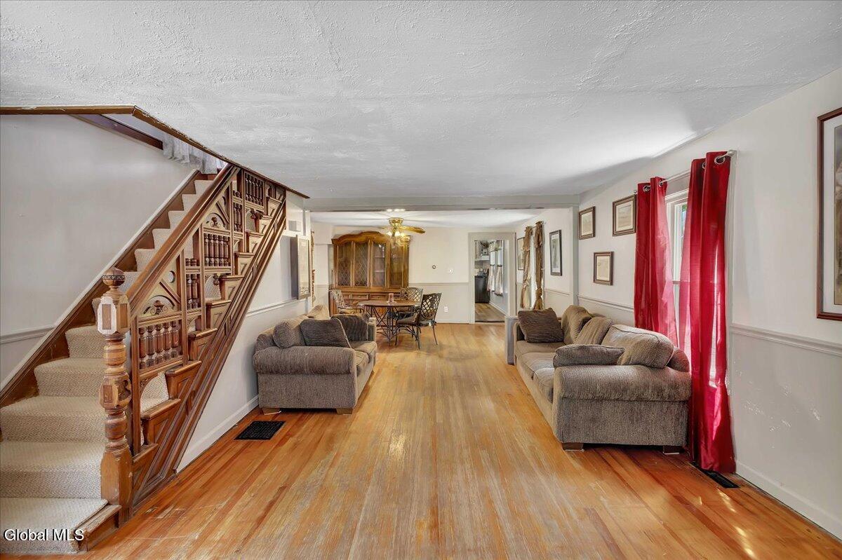 Residential Lease in Saratoga Springs, Inside 4