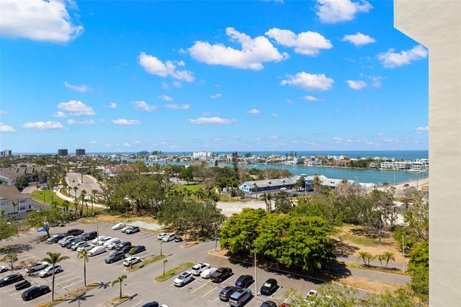 APT-1008 - 9425 Blind Pass Rd, Condo with 2 bedrooms, 2 bathrooms and null parking in ST PETE BEACH FL | Image 35