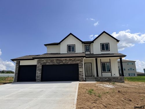 19971 Cinnamon St, Omaha, NE, 68135-4307 | Card Image