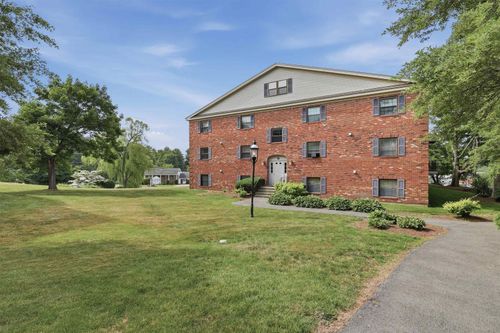 211-1 Bristol Ct, Derry, NH, 03038-1522 | Card Image