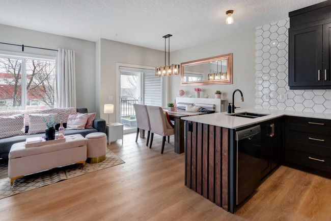 140 - 2802 Kings Heights Gate Se, Townhouse with 3 bedrooms, 4 bathrooms and 2 parking in Airdrie AB | Image 7