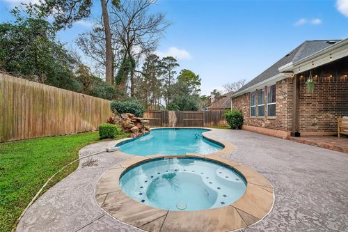 66 S Longsford Cir, The Woodlands, TX, 77382-1780 | Card Image