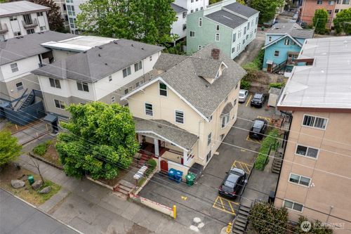 4226 7th Avenue Ne, Seattle, WA, 98105 | Card Image