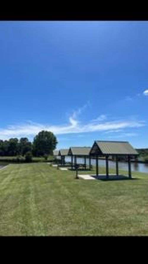 46 Wildwood Lake Dr, Huntsville, TX, 77340-1413 | Card Image