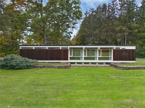 5973 Walworth Rd, Ontario, NY, 14519-9592 | Card Image