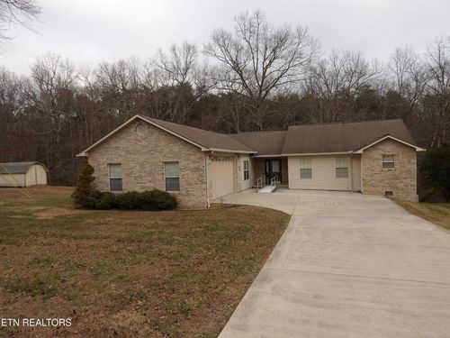 58 Russell Ln, Crossville, TN, 38555-8460 | Card Image