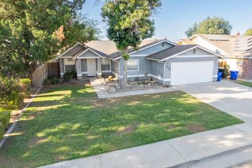 1860 Fairhaven Ave, Porterville, CA, 93257-1878 | Card Image