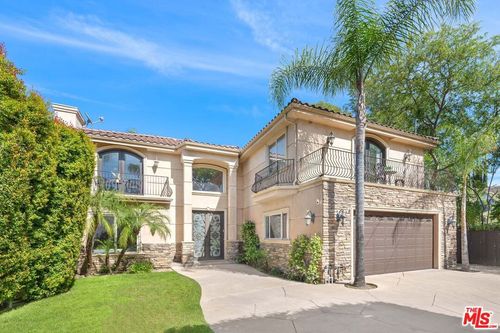 5018 Woodley Ave, Encino, CA, 91436-3459 | Card Image