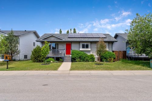 1721 Strathcona Pl, Strathmore, AB, T1P1T1 | Card Image