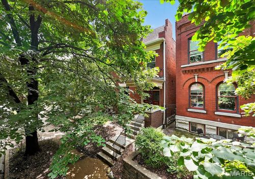 4540 Arco Ave, Saint Louis, MO, 63110-1516 | Card Image
