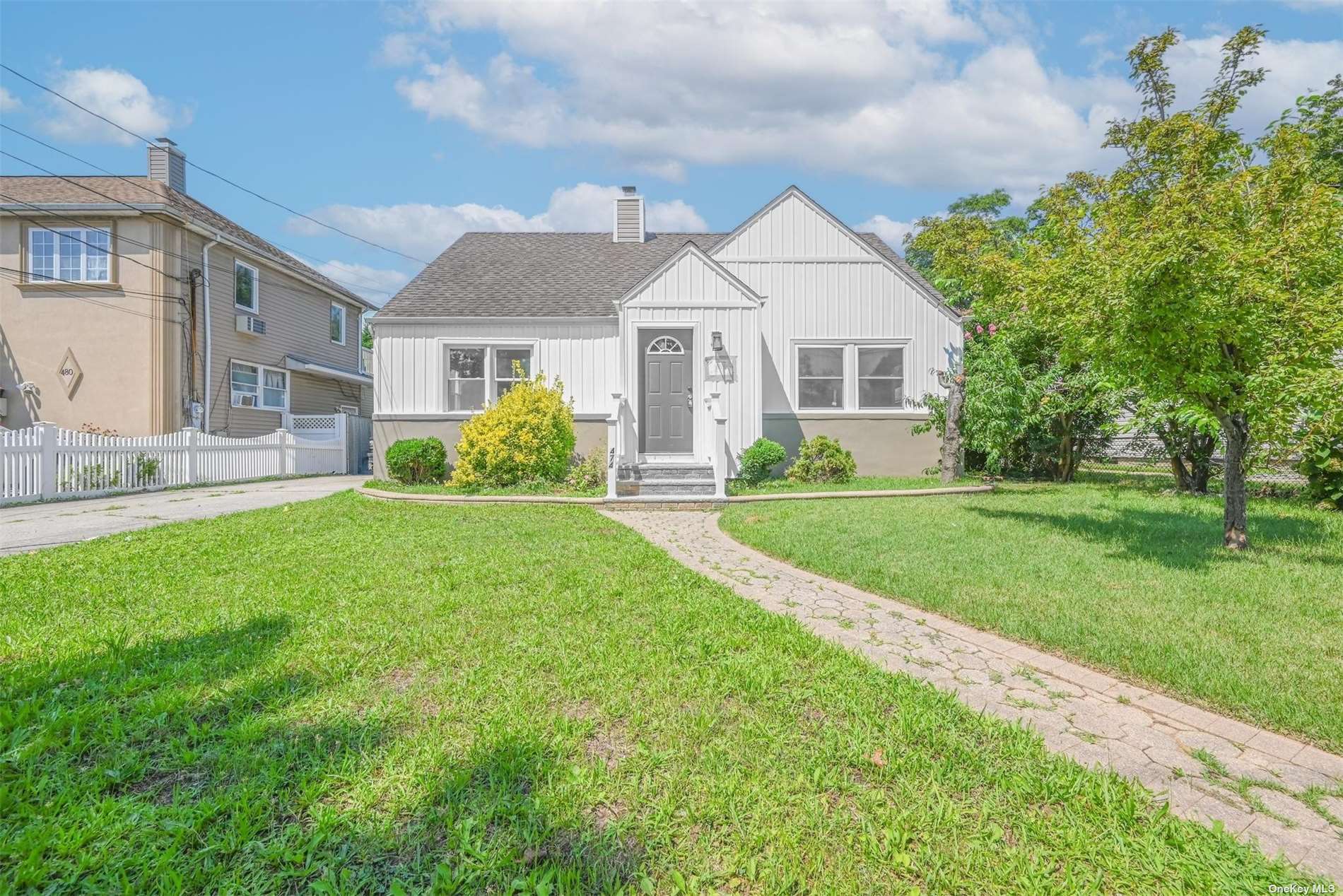 Fenimore Ave, Uniondale, NY 11553