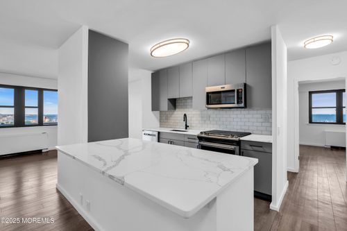 2d-10 Ocean Blvd, Atlantic Highlands, NJ, 07716-1263 | Card Image