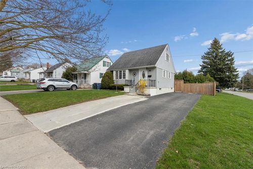 18 Gowdy Ave, Guelph, ON, N1H2K7 | Card Image