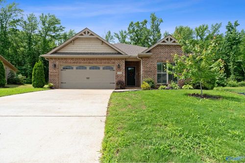 15354 Ironcrest Dr Nw, Harvest, AL, 35749-7990 | Card Image