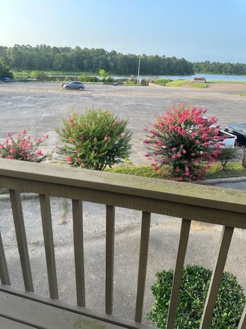 210-501 Bass Boat Vlg, Huntsville, TX, 77320 | Card Image