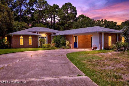 219 Tantallon Dr, Ocean Springs, MS, 39564-9195 | Card Image