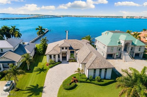 12484 Riverside Dr, FORT MYERS, FL, 33919-4463 | Card Image