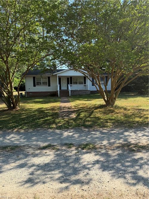 6748 Calhoun St, Gloucester, VA, 23061-3680 | Card Image